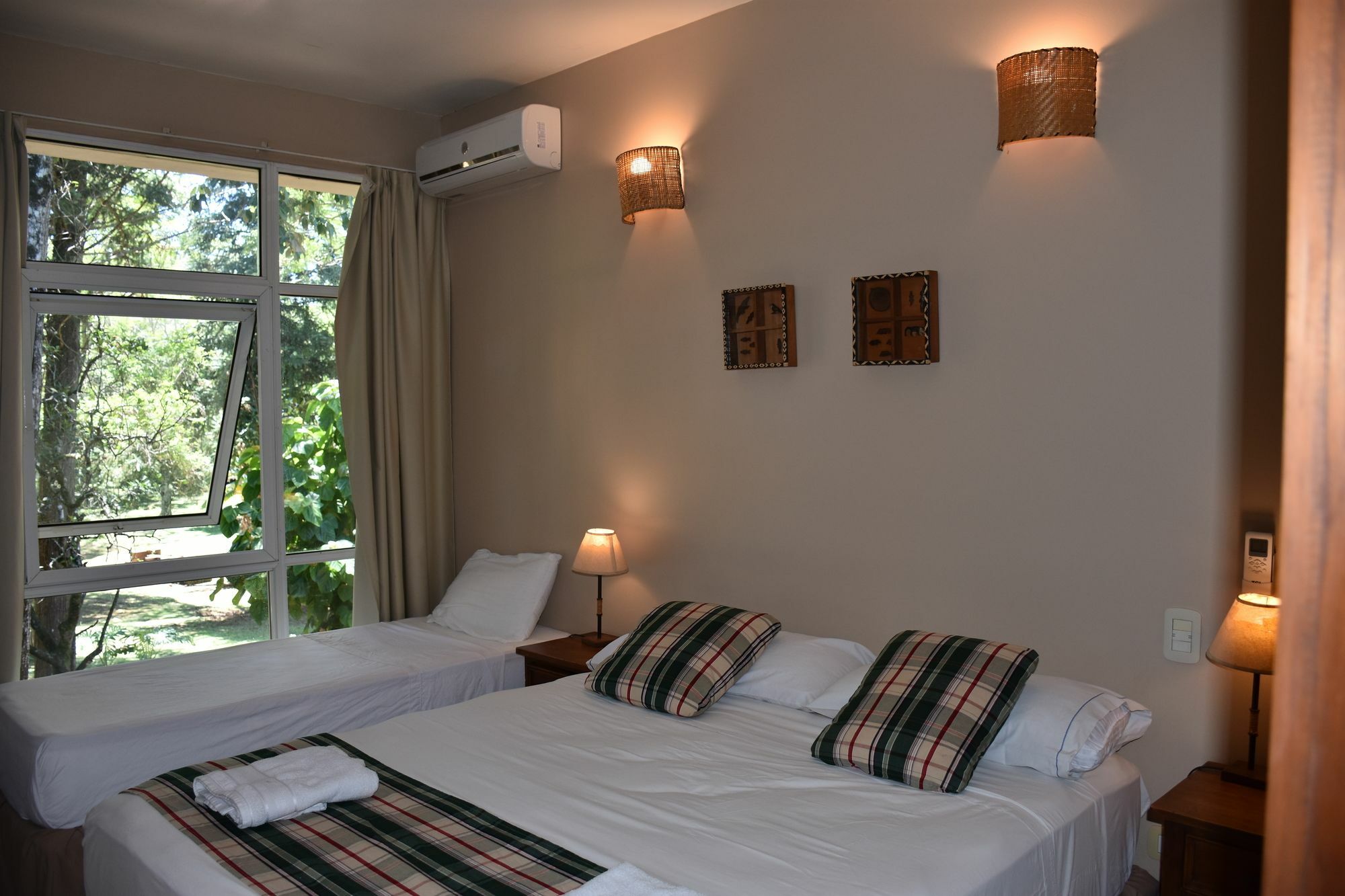 Tangoinn Club Iguazu Party Luxury Hostel Puerto Iguazu Bagian luar foto