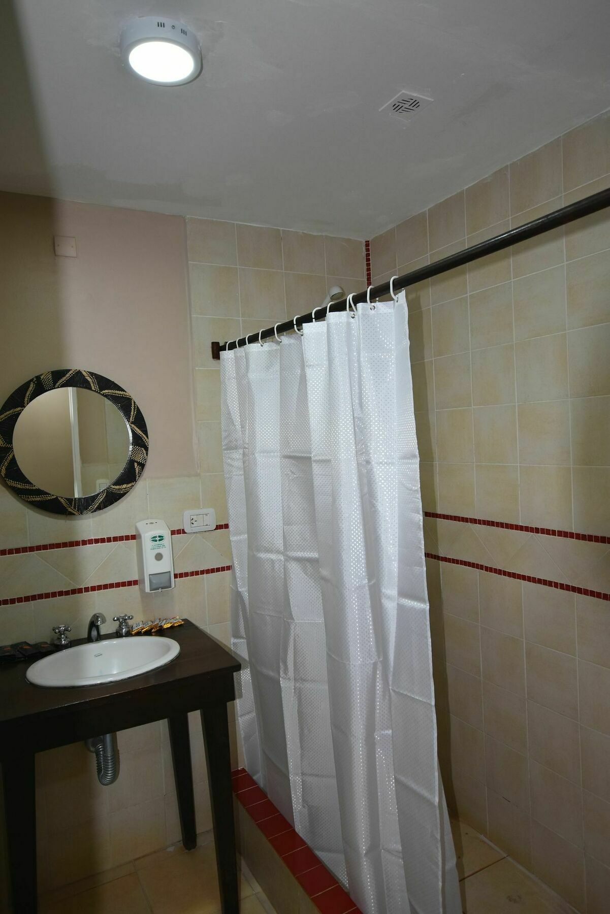 Tangoinn Club Iguazu Party Luxury Hostel Puerto Iguazu Bagian luar foto