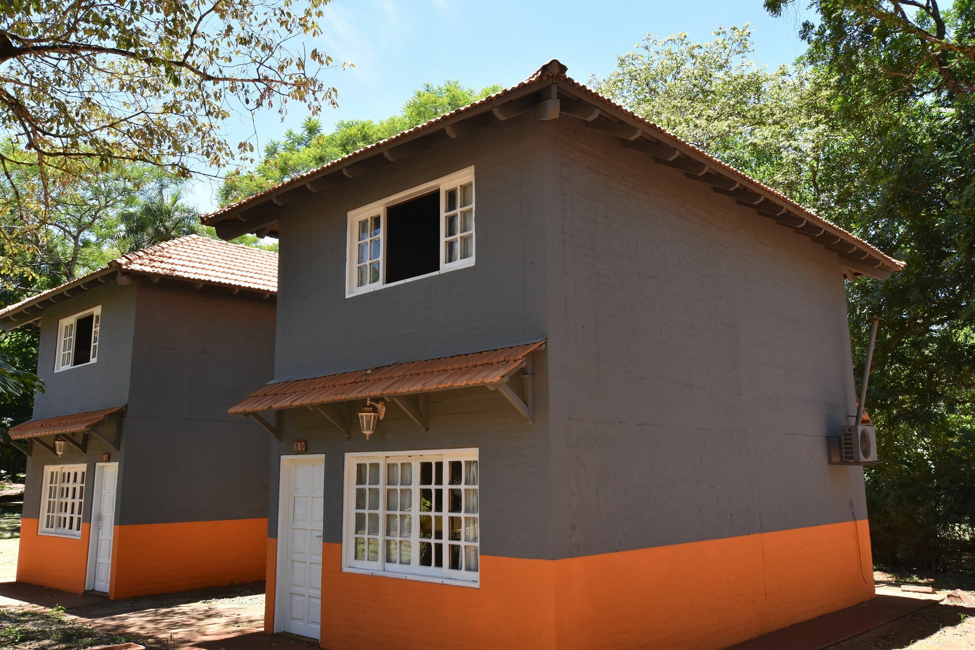 Tangoinn Club Iguazu Party Luxury Hostel Puerto Iguazu Bagian luar foto